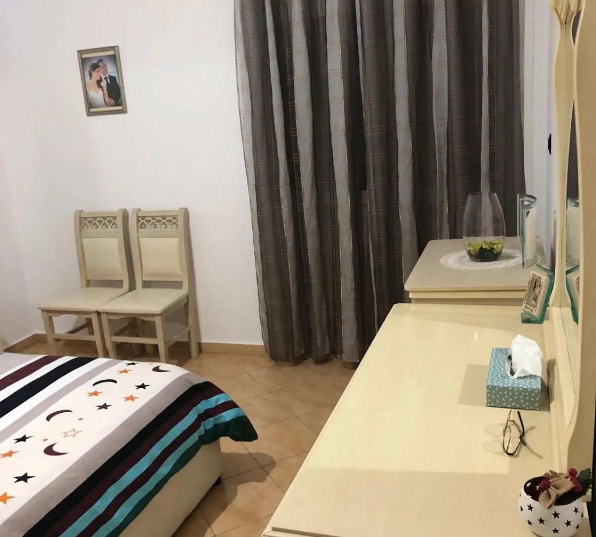 Aron Apartment Vlorë 0*,  Albanien
